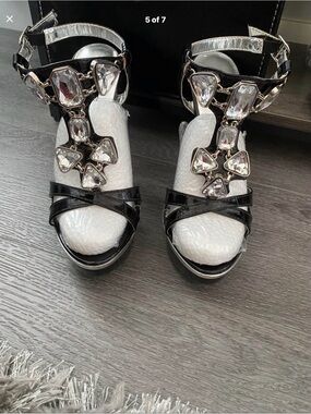 New Wild Rose Black and White Gem-Accent Stiletto Sandals